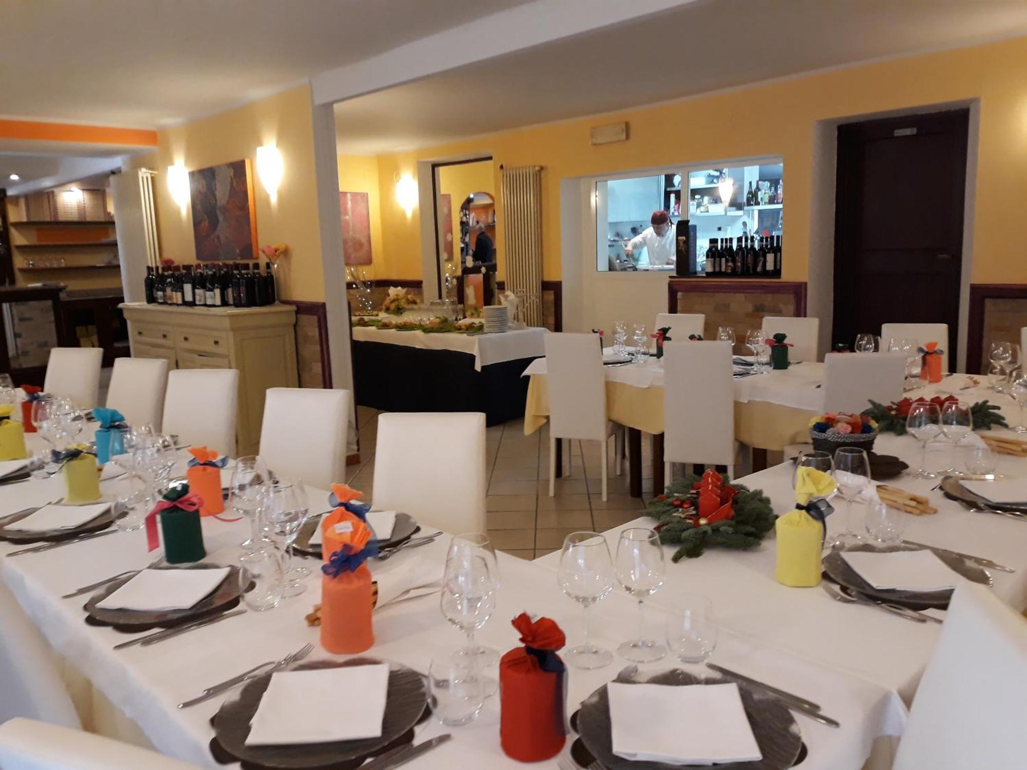 Locanda Della Luna Rossa Calosso Eksteriør billede